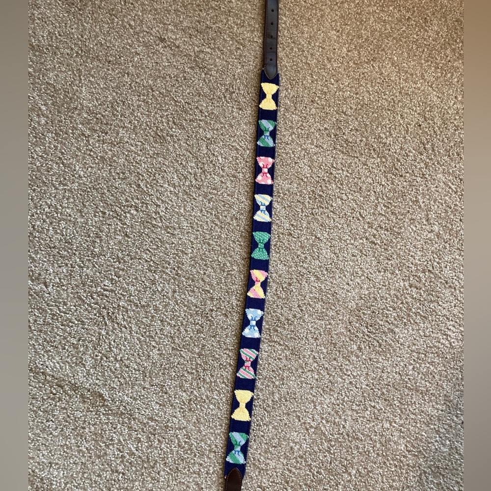 Smathers & Branson Bow Tie Needlepoint Belt